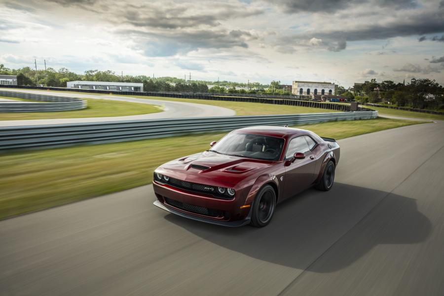  Dodge Challenger SRT Hellcat Widebody 2017 года  (фото 14 из 69)